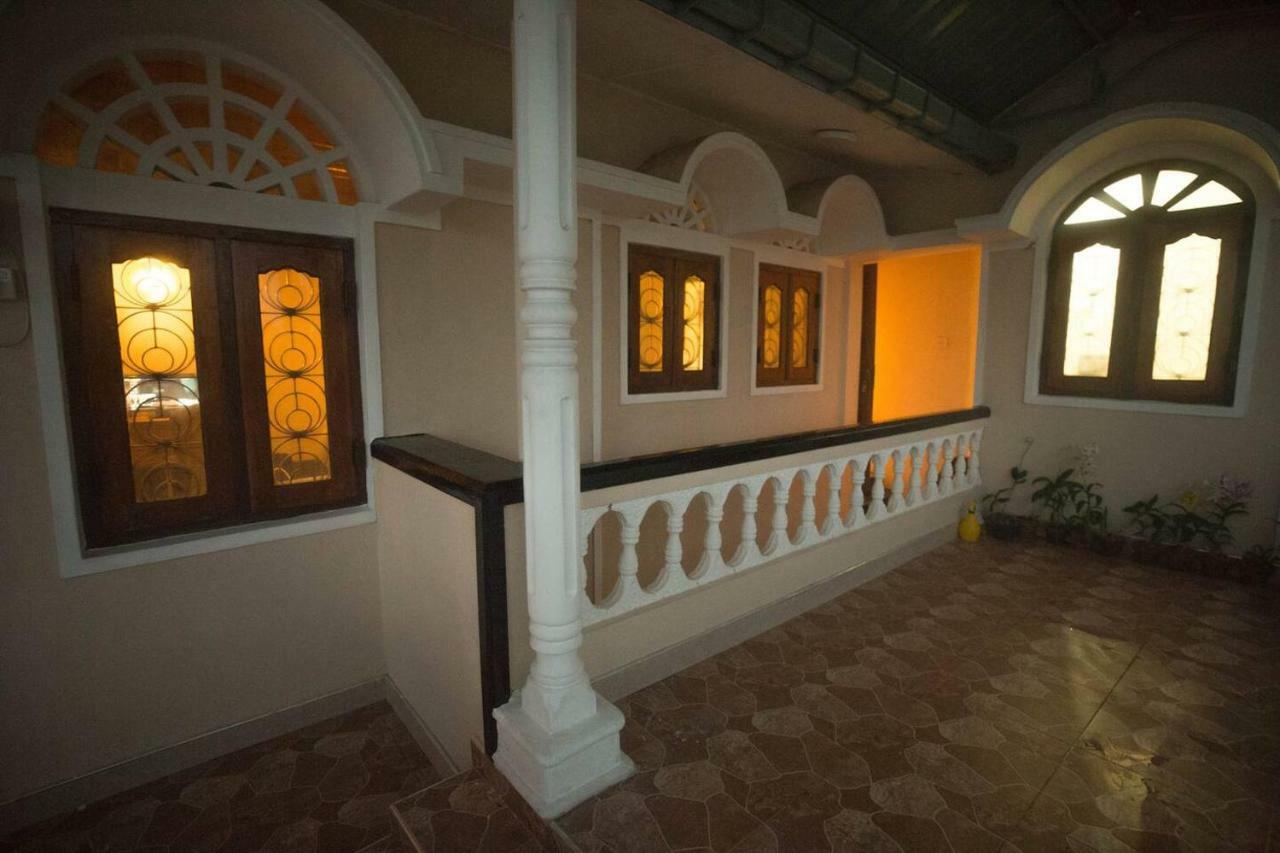 Ferienwohnung Neverbeen To Lagoon Town Batticaloa Exterior foto